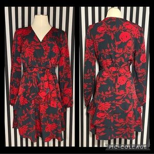 UGUEST Navy and Red Floral Vneck Tie Dress Size Small